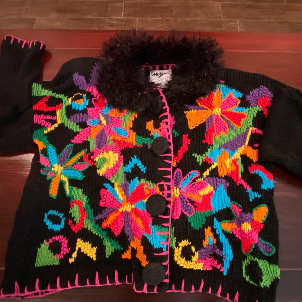 Brightly colored Vintage M Y Hand Knitted Sweater Size L